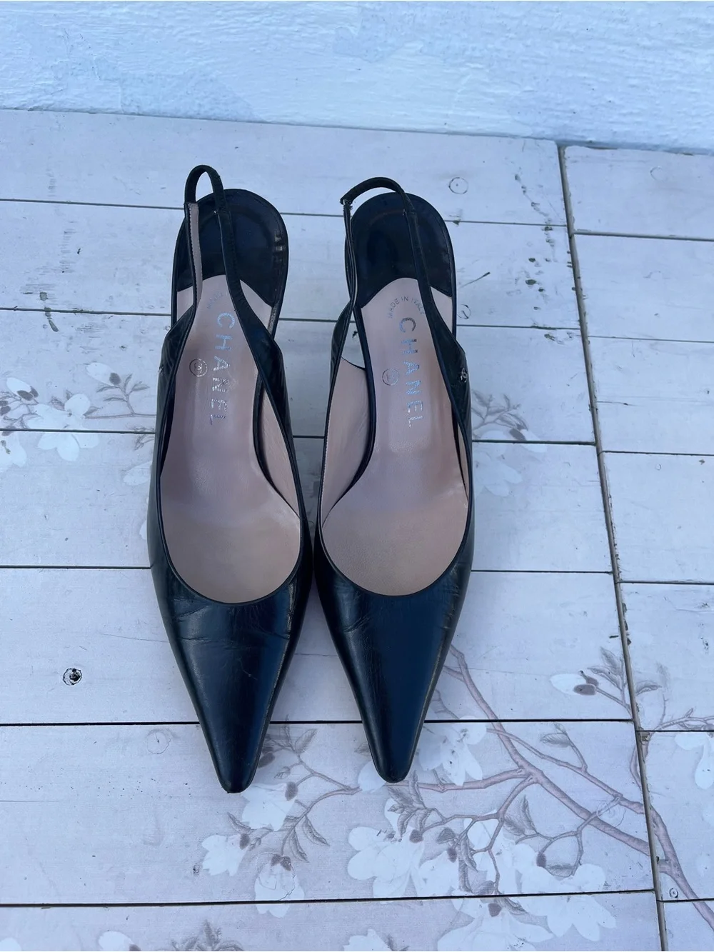 CHANEL Black Pointed Leather Slingback Pumps